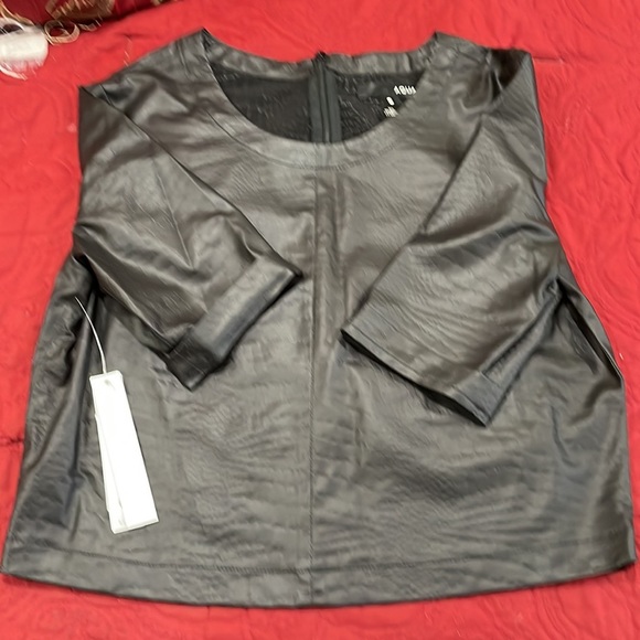 Faux Leather Skirt and Top matching Set - Picture 3 of 6